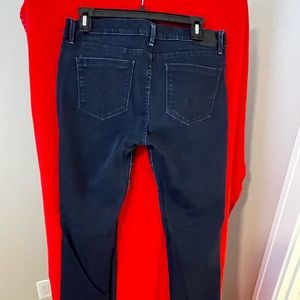 Brand: Calvin Klein                                         Size 31 (Dark Blue)